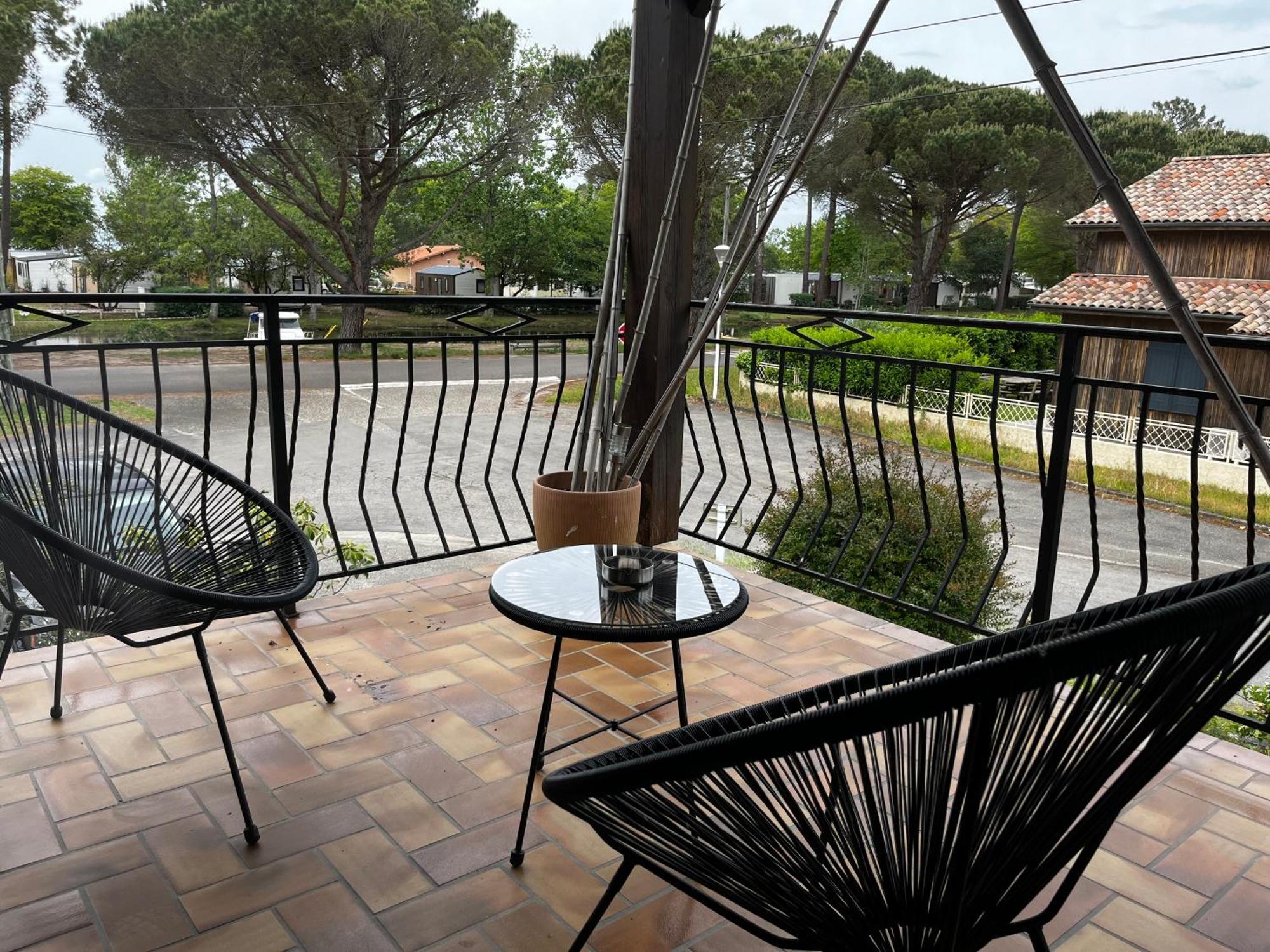 Hotel Cote Et Lac Biscarrosse Kültér fotó