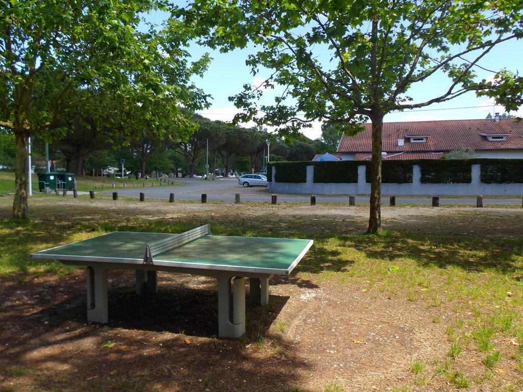 Hotel Cote Et Lac Biscarrosse Kültér fotó